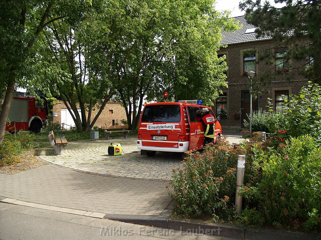 Detonation im Haus Erftstadt Dirmertsheim Brueckenstr P489.JPG